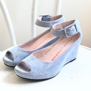 `Sacha London Wedge Peep Toe Ankle Strap Sandals Size 8 New Lavender Blue